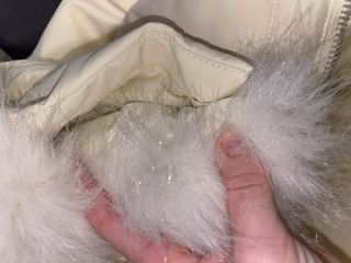 Abrigo Zara Blanco con Capucha y Pelo