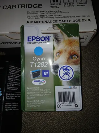 TÓNER FUJIFILM+2 PAQUETES DE TINTA IMPRESORA.