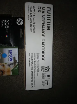 TÓNER FUJIFILM+2 PAQUETES DE TINTA IMPRESORA.