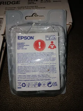 TÓNER FUJIFILM+2 PAQUETES DE TINTA IMPRESORA.