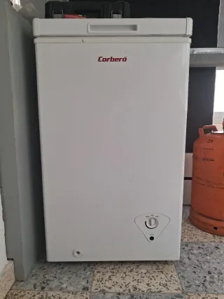 Congelador Corberó CCH061LW Blanco