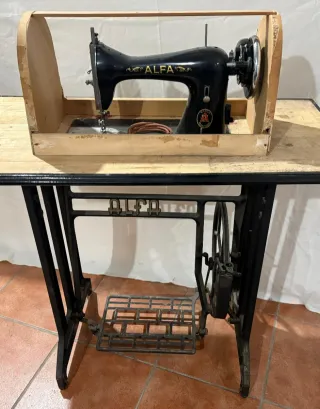 Máquina  coser Alfa vintage