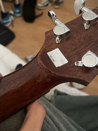 Guitarra Acústica Marrón