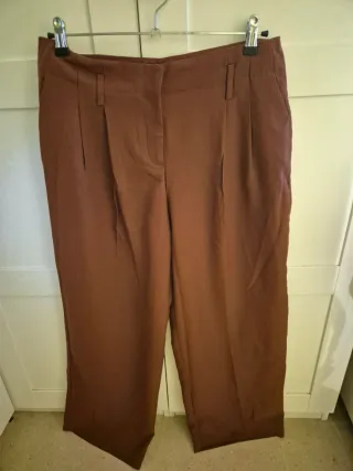 Pantalón Zara Talla L Caldera