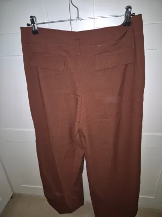 Pantalón Zara Talla L Caldera