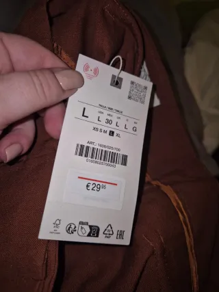 Pantalón Zara Talla L Caldera