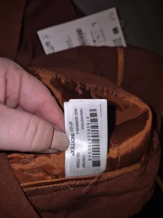 Pantalón Zara Talla L Caldera