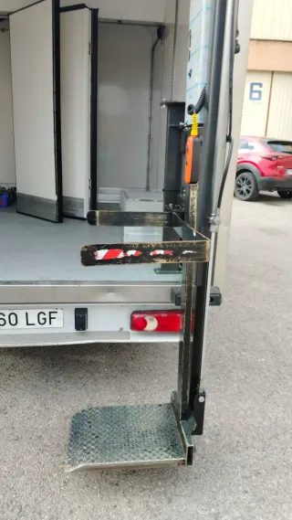 Plataforma elevadora hidráulica nueva!! Precio 10!