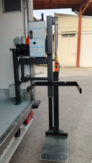 Plataforma elevadora hidráulica nueva!! Precio 10!