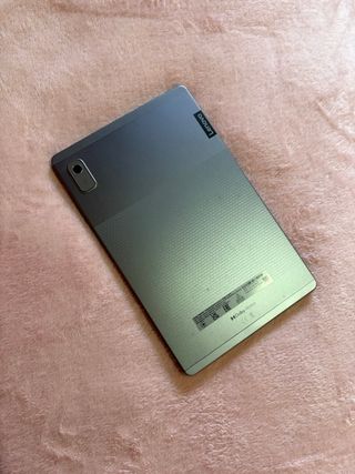 Tablet Lenovo Negra y Gris