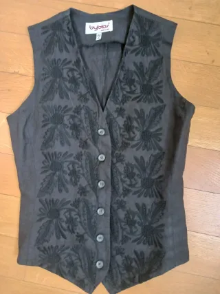 Gilet donna Biblos nero in lino ricamato
