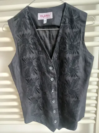 Gilet donna Biblos nero in lino ricamato