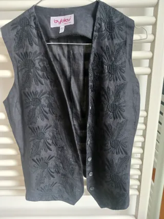 Gilet donna Biblos nero in lino ricamato