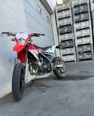 Rieju MRT Supermotard del 2022