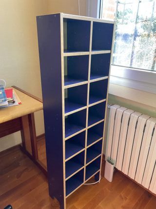 Estantería modular azul y beige