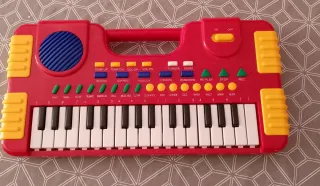 Teclado infantil con sonidos y ritmos