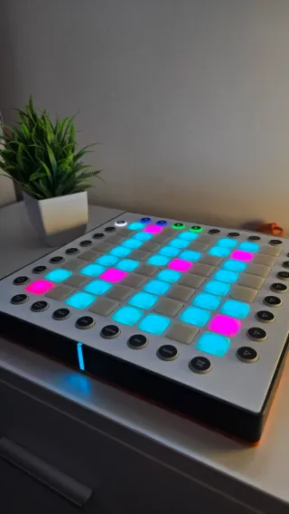 Launchpad PRO (White Custom)