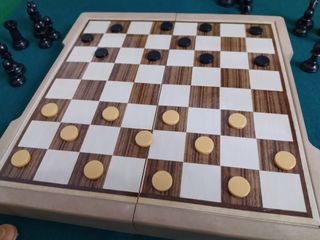 Ajedrez mágnetico de viaje 24x24