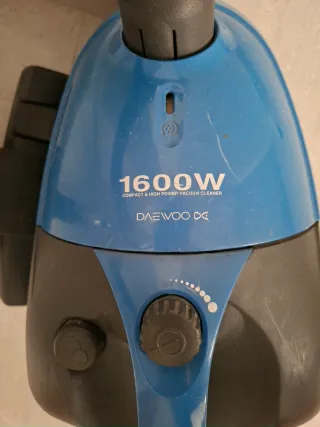 Aspiradora Daewoo compacta mod.RC-371BC – 1600W
