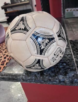 Pallone Adidas Etrusco Unico Mondiali 1990