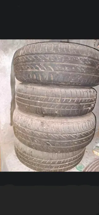 Llantas Mercedes con neumático