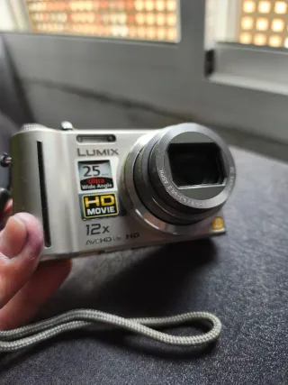 Cámara Digital Panasonic Lumix Leica DCM-TZ7 Plata