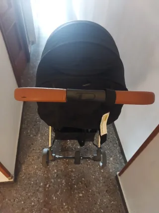 Silla de paseo ligera plegable