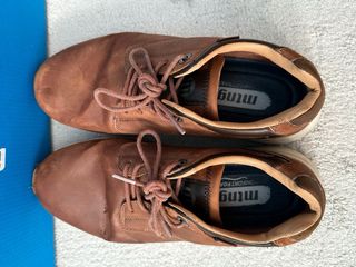 Scarpe sportive Mizuno marroni