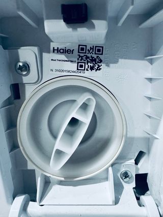 135. Lavadora Haier Carga superior 8,5k Como Nueva