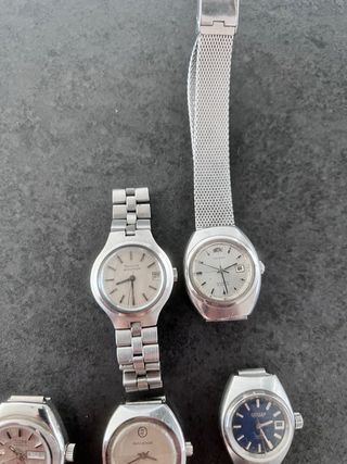 Lote 4 Relojes Mujer: Bulova, Orient, Titan