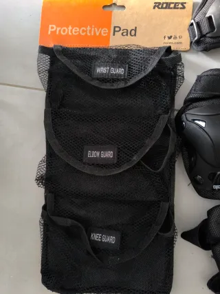 Pattini in linea e protezioni Roces