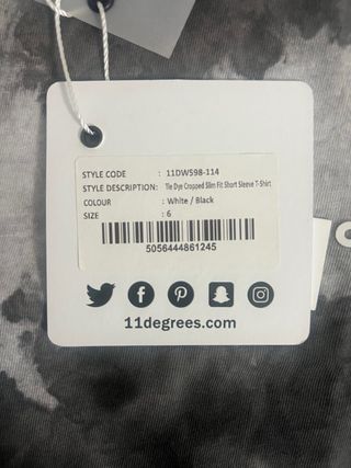 Talla XS. Camiseta manga corta ajustada 11ºDEGREES