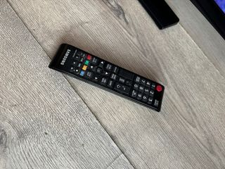 Televisión Samsung 27 Negra