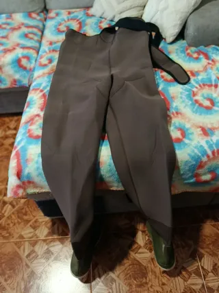 Traje de pesca con botas Fishing Bear