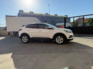 Opel Grandland X 1.2 Turbo Selective