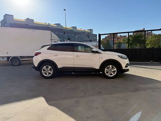 Opel Grandland X 1.2 Turbo Selective