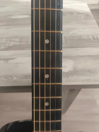 Guitarra Acústica con Afinador y Funda