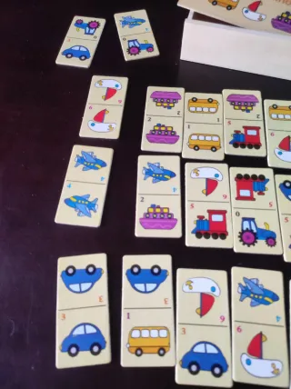 Domino de madera de vehículos