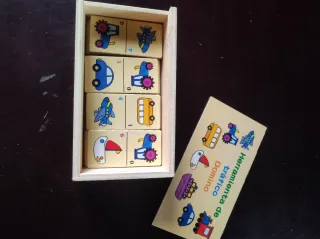 Domino de madera de vehículos