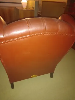 Poltrona Frau Pelle Rossa - Edizione Limitata 621