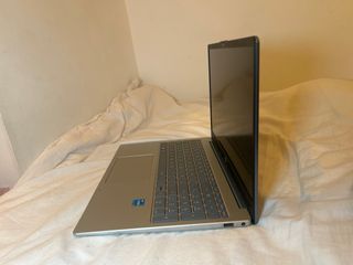 HP Laptop 15-fd0000ns Azul| Intel i3 | 8GB RAM