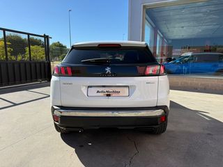 Peugeot 3008 Hybrid 225 e-EAT8 Allure