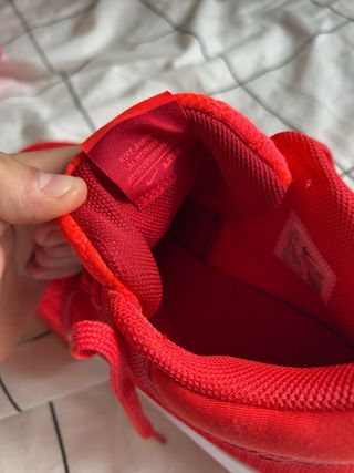 Zapatillas Nike LeBron Witness 8 Crimson.