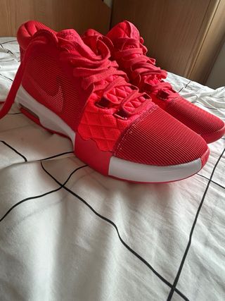 Zapatillas Nike LeBron Witness 8 Crimson.