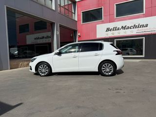 Peugeot 308 5p Allure Pack BlueHDI 130 S&S