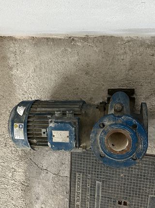 Bomba horizontal motorizada