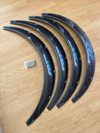 Aletines Molduras Paso Rueda Carbono