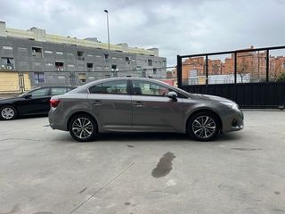 Toyota Avensis 2.0 150D ADVANCE