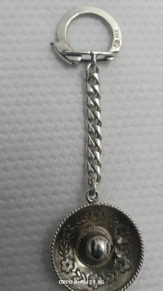 Llavero antiguo sombrero mexicano, no se que mater