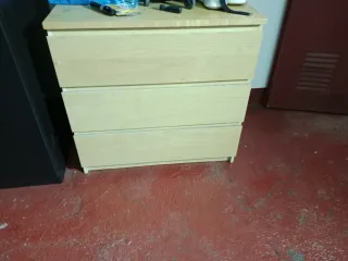 Cómoda de madera clara 3 cajones